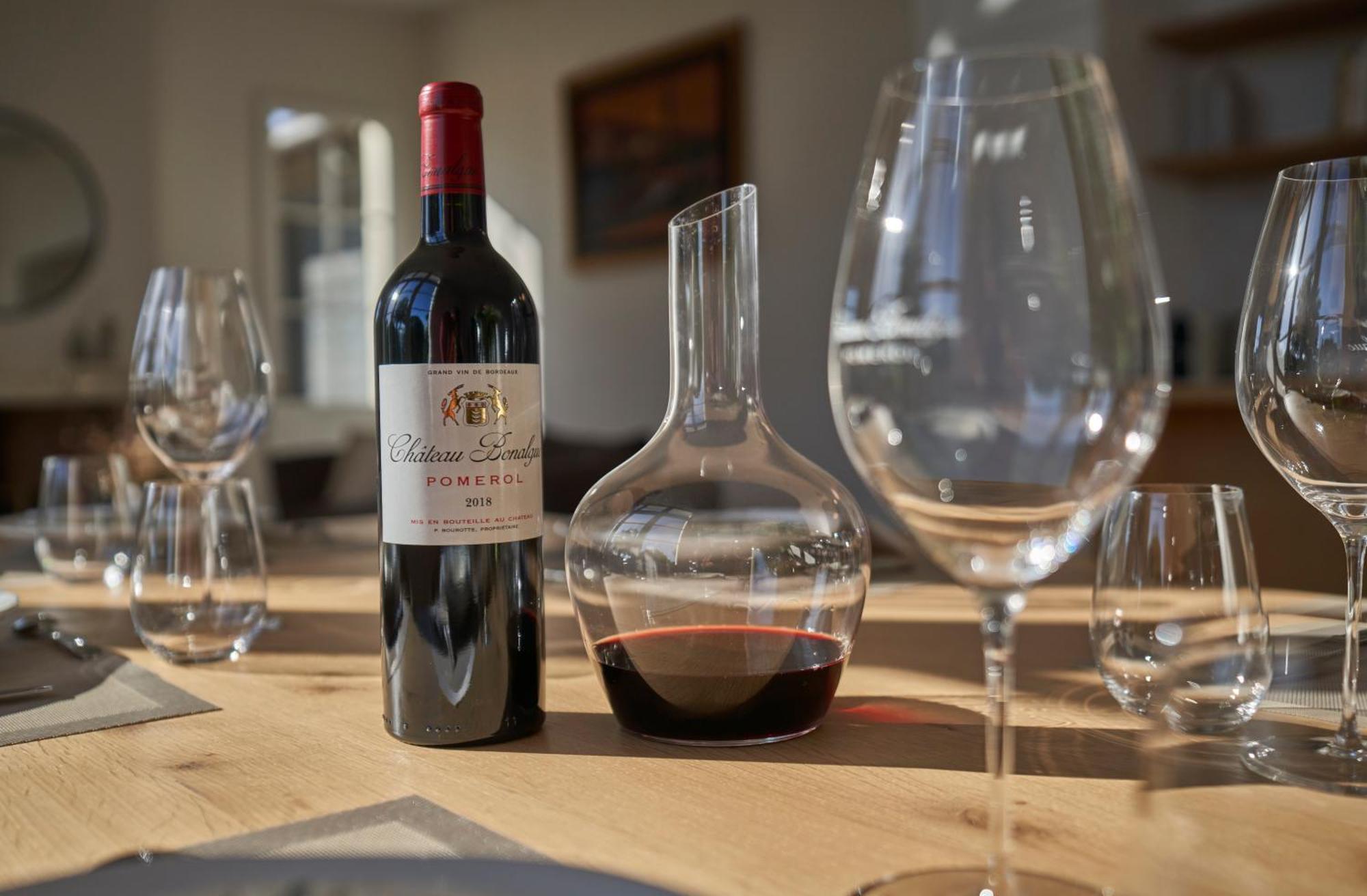 Chateau Bonalgue - Pomerol Libourne Exterior photo